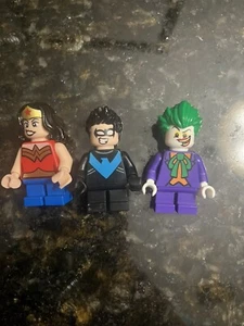 Lego Nightwing, Wonder Woman, Joker DC Mighty Micros Minifigures (WW Arm Crack) - Picture 1 of 8