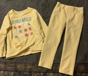 Girl’s Garanimals Yellow 2 Piece Set Size 4T #796 - Picture 1 of 11