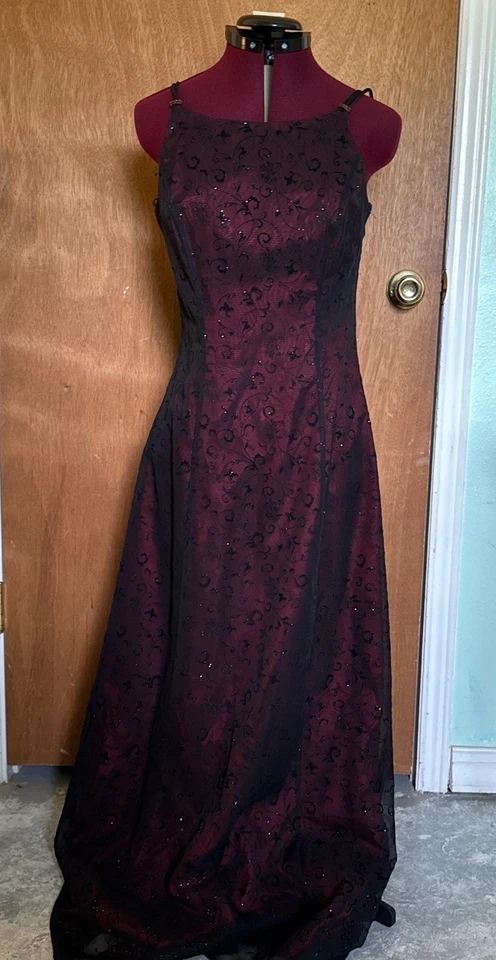 VTG Betsy & Adams Velvet Glitter Overlay Dress Size 6 Burgundy Y2K Prom Romantic - Image 1 of 4