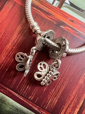 Original Pandora Set „Friends Forever“ Charm Anhänger Dangle Schmetterlinge - Bild 1 von 2