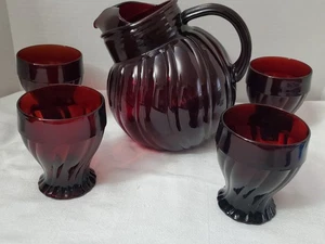 Vtg Anchor Hocking Royal Ruby Red Swirled Glass Tilted Ball Pitcher & 4 Glasses - Picture 1 of 5