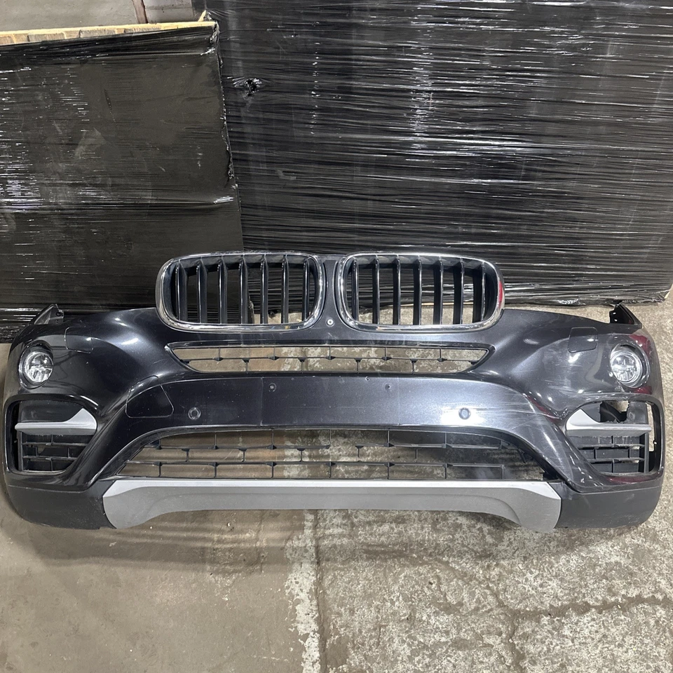 BMW X6 2015 cubierta de parachoques delantero OEM Foto 1 de 4