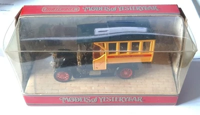 Matchbox Models of Yesteryear Y-44 1910 Renault Bus sc.1:38 - Immagine 1 di 4