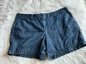 Ann Taylor Loft Women’s Size 12 Dark Wash Jean Shorts Jorts Casual BIN L - Picture 1 of 5