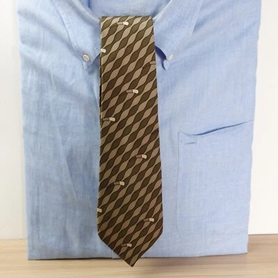 Traje clásico de salvia de seda bloque de color a rayas ondulado verde corbata para el cuello para hombre MILANO Italia Foto 1 de 4