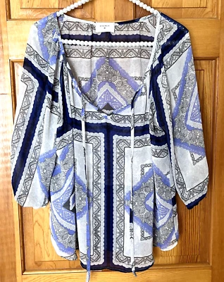 Blusa túnica Everly azul popover talla M ligera pura carrera geométrica otoño Foto 1 de 4