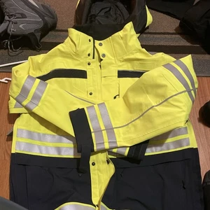 NWOT LARGE FIRST TACTICAL MENS TACTIX JACKET SHELL HI-VIS 118522  Small REGULAR - Picture 1 of 2
