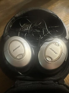 Auriculares con cancelación de ruido BOSE Quiet Comfort 15 QC15 funcionan con estuche - Imagen 1 de 8