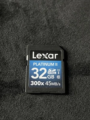 OEM Lexar Platinum II 32GB SDHC I  Memory Card 300x 45MB/s - Image 1 of 2