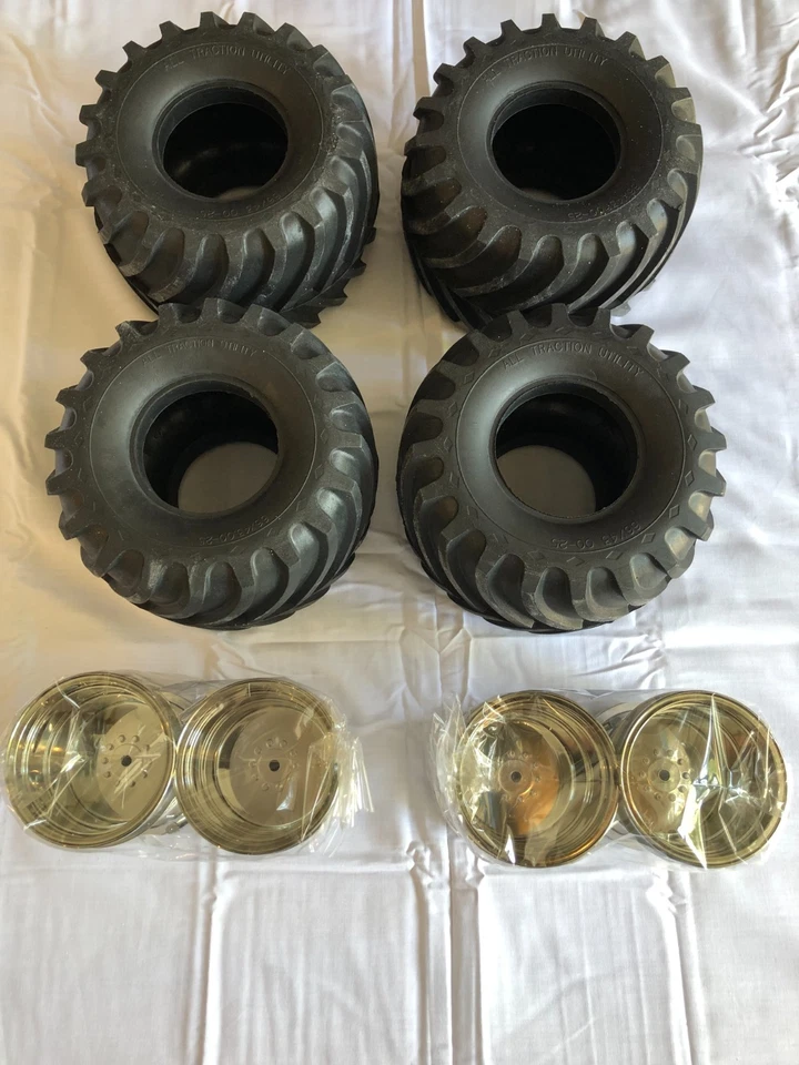 Tamiya Monster Truck RC 1:10 Clod Buster Bullhead хромированные колеса / комплект шин новый - Изображение 1 из 1