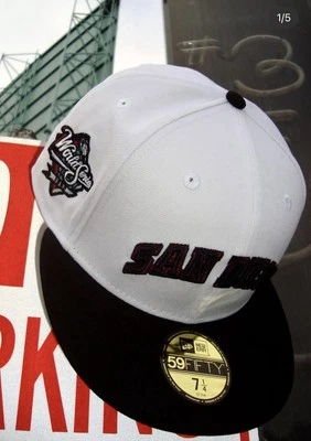 NEW ERA 59FIFTY SAN DIEGO PADRES 1998 World Series adesivo lateral óptico branco - Imagem 1 de 3