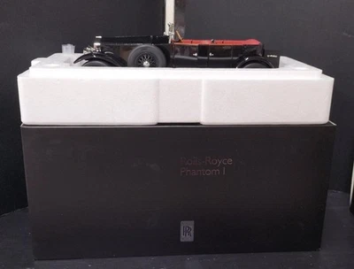 Kyosho Rolls Royce Phantom 1 Black 1 18 scale ar - Image 1 of 4