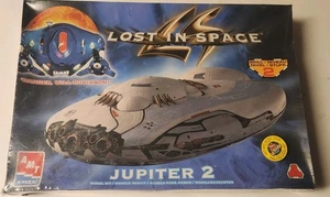 AMT ERTL Lost in Space Jupiter 2 Model Kit 1998 #8459 - sigillato in fabbrica - Foto 1 di 6