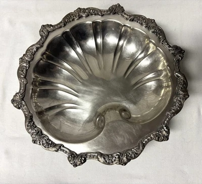 Bandeja para servir con forma de carcasa plateada de 14”x12” EPCA caña inglesa antigua 3 pies Foto 1 de 4