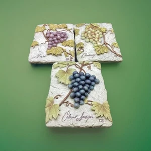 Set Of 3 VTG Cheri Bloom 3D Grapes Wall Plaques- Cabernet, Chardonnay, Merlot - Picture 1 of 5