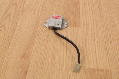 Yamaha Phazer II 1994 regulador de voltaje Foto 1 de 4