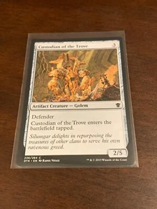 Magic the Gathering Dragons of Tarkir Custodian of the Trove - Picture 1 of 2