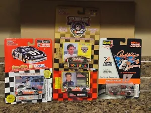 Racing Champions Revell Lot of 4 Darrell Waltrip 50th Gold Toys R Us #17 Chrome - Picture 1 of 3