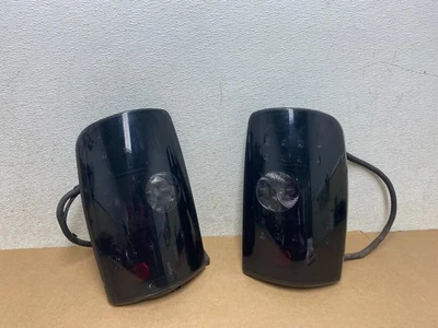 Juego de luces traseras izquierda+derecha Chevrolet Suburban Tahoe Yukon 2000 a 2006 O9511 DG Foto 1 de 4