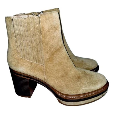 Botas plataforma Chelsea femininas Steve Madden 10 pesquisas camurça areia e pedra - Imagem 1 de 4