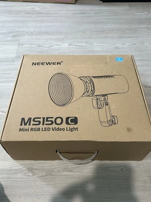 Luz de video LED NEEWER MS150C 150W RGBWW, montaje Bowens, 2700K-6500K, CRI97+ NUEVA EN CAJA Foto 1 de 4