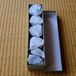 Tee Kabuki verwendet kleine Datteln für fünf Gäste - Bild 1 von 7