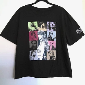 Taylor Swift The Eras Tour T-Shirt schwarz & Grafikdesign Tourdaten gebraucht, in einwandfreiem Zustand Größe L - Bild 1 von 3