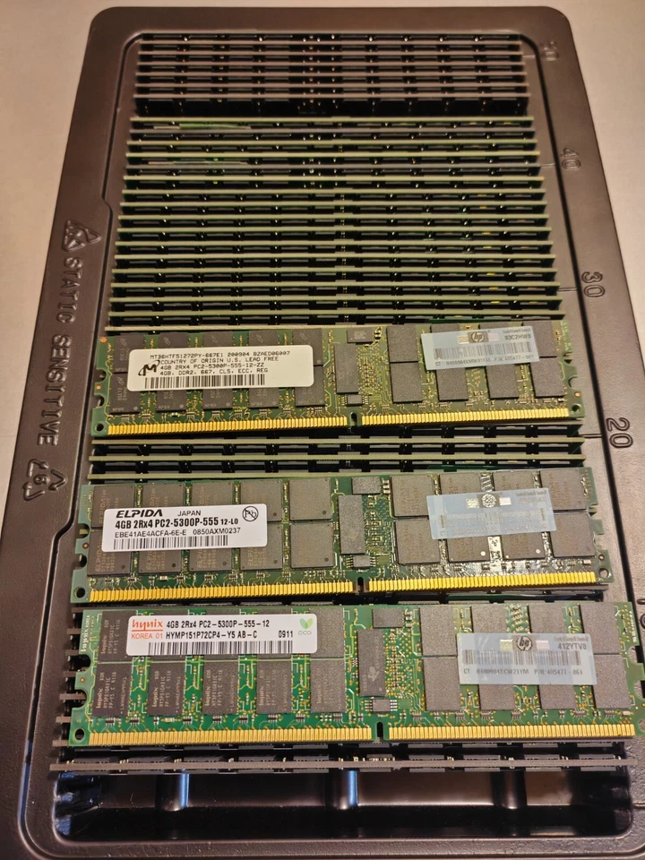 Lots of 50 4GB HP OEM PC2-5300P -555-12 2RX4 ECC REGISTERED Server RAM - Image 1 of 2
