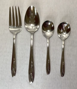 Vintage Wm. Rogers Lady Fair Serving Set Meat Fork, Serving, Sugar Spoons 4 Pc. - Picture 1 of 7