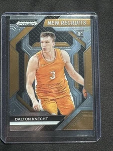 Sale Dalton Knecht #17 (RC) 2024 Panini Prizm Draft Picks - New Recruits - Bild 1 von 2