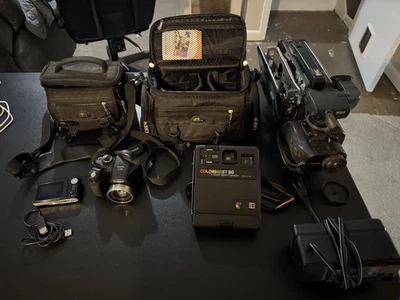 Used Camera Lot Polaroid And Cases - Image 1 of 4