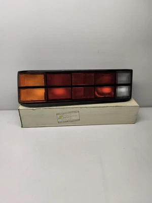 Fanale Stop Posteriore Destro o Sinistro Opel Rekord E1 1978/82 Bordo Nero New! - Imagen 1 de 4