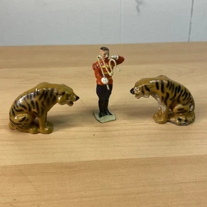 Britains Circus 2 Performing Tigers, Animal Trainer 1:32 - Bild 1 von 13