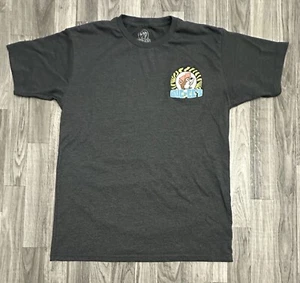 Buc-ees Adult T-Shirt Size L Gray Short Sleeve Beaver Jeep Graphic Print EUC - Picture 1 of 6