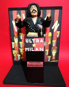 Statuina Action Figures DIEGO ABATANTUONO tifoso MILAN - Eccezzziunale veramente - Foto 1 di 4