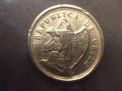1925 CHILE,COAT OF ARMS,5 CENTAVOS,ERRORS,low mintage  - Image 1 of 4
