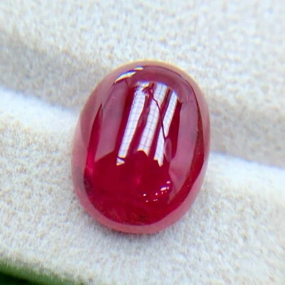 PIGEON BLOOD RED 15. CT RUBY CHATHUM CORUNDUM OVAL CABOCHON LAB CREATED GEMSTONE - Image 1 of 4