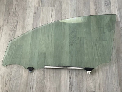 06-11 OEM Lexus GS300 GS350 GS430 puerta delantera izquierda lado del conductor ventana vidrio  Foto 1 de 4