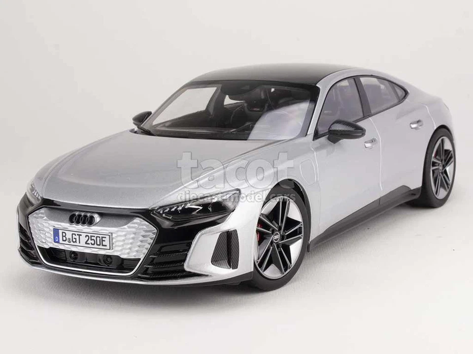 Norev 188381 1/18 Audi RS E-Tron GT 2021 Modello Auto Argento Dal Giappone