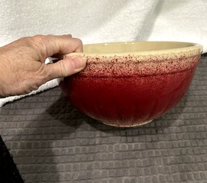 Vintage gelbe Ware Himbeere Rührschüssel Steinzeug rot Spritzer Schwammgeschirr 9" - Bild 1 von 4