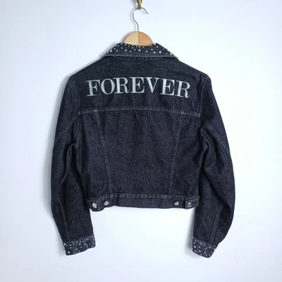 Chaqueta de mezclilla vintage años 90 Moschino Jeans Trucker "Forever" cristal tachonado talla L Foto 1 de 4