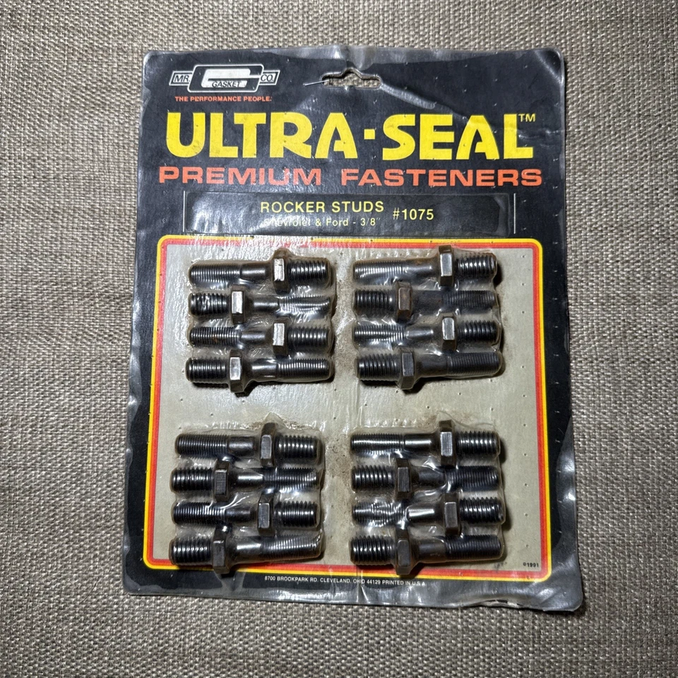 Mr Gasket #1075 Ultra Seal Screw-in rocker studs, 3/8" 16pc set - Image 1 of 4