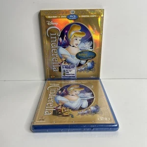 Cinderella Blu-ray Diamond Edition Disney 3-Disc Set w/Slipcover New Sealed! - Imagen 1 de 4
