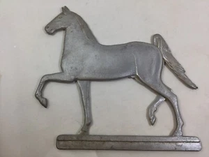 Pieza superior única de plata, aluminio fundido veleta caballo trotando decoración de jardín - Imagen 1 de 11