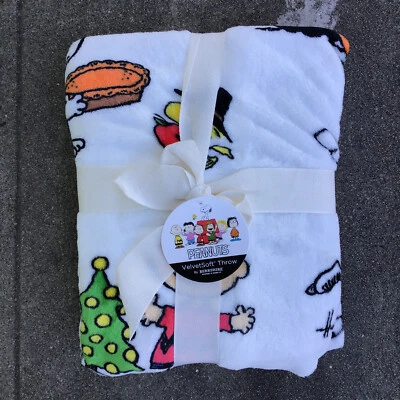 Berkshire PEANUTS Holiday Christmas Thanksgiving Halloween Velvet Soft Blanket - Image 1 of 4