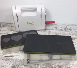 Accuquilt Go Baby with 2 Fabric Cutting Dies - Picture 1 of 8