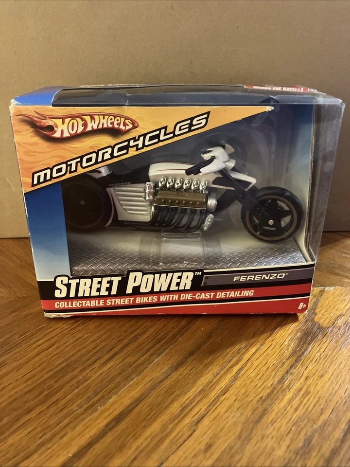 Hot Wheels STREET POWER 1/18 Diecast Motorcycle/Bike: FERENZO (#N4258; 2008). - Image 1 of 4