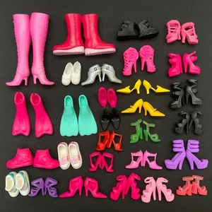 Lote de trabajo colección zapatos muñeca Barbie My Scene vintage paquete Mattel - Imagen 1 de 6