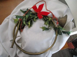 Vintage Weihnachten Messing Horn Horn Horn Fuchs Hund Bogen Wanddekoration 15x13" - Bild 1 von 3