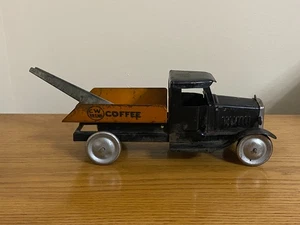 Metalcraft CW Brand Coffee Pressed Steel Toy Truck Vintage 1930's Toy NA-58 - Bild 1 von 8
